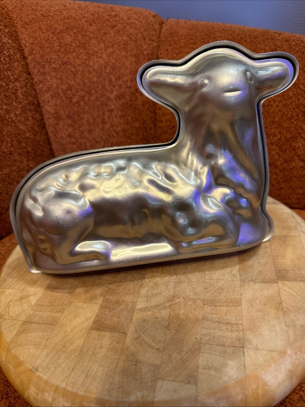 Vintage Lamb-Shaped Cake Pan - Silver